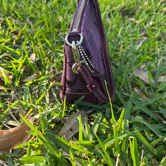 Rare Purple Coach Demi Leather and Canvas. Perfect for Summer - Picture 3 of 10